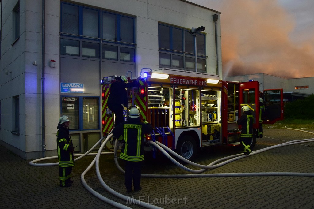 Grossbrand Halle Troisdorf Kriegsdorf Junkersring P303.JPG - Miklos Laubert